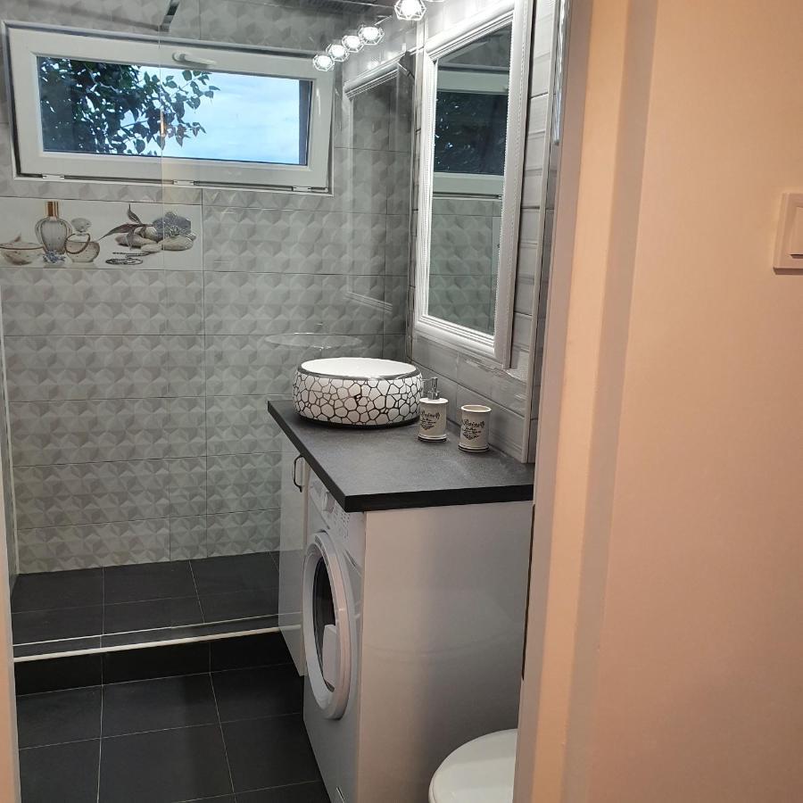 Sendy Apartment Orsova Bagian luar foto
