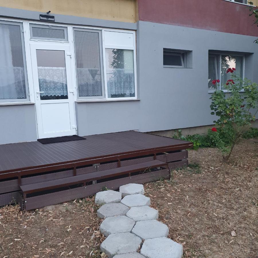 Sendy Apartment Orsova Bagian luar foto