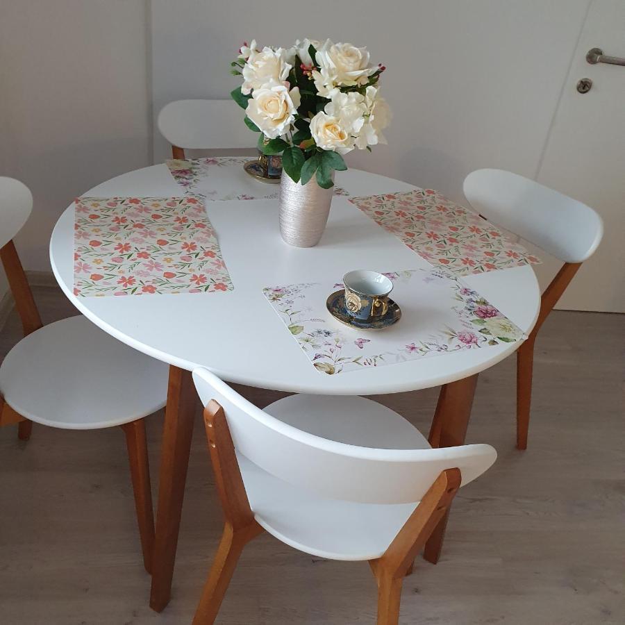 Sendy Apartment Orsova Bagian luar foto